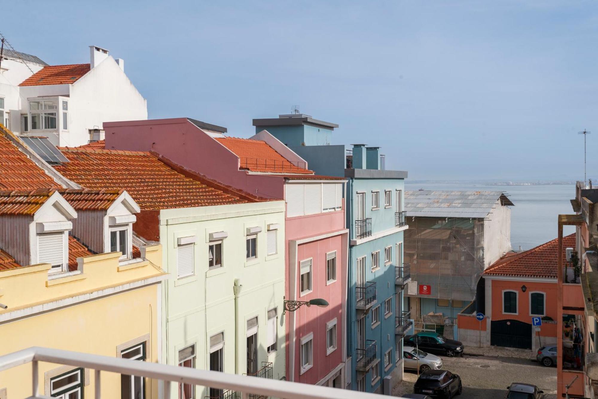 Cortes Apartment In Lisbon Historic Neighborhood Экстерьер фото